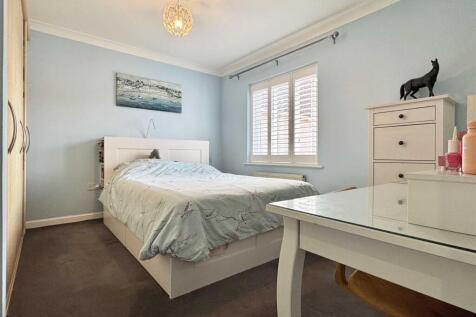 Master Bedroom.jpg