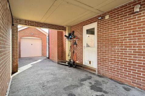 Carport.jpg