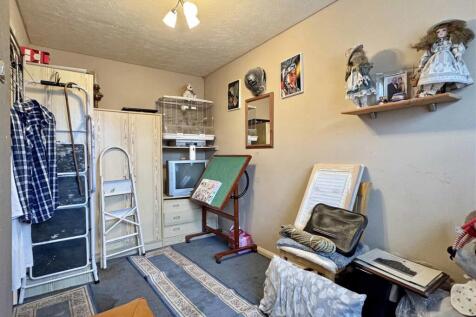Bedroom 2.jpg