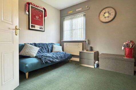 Bedroom 4.jpg