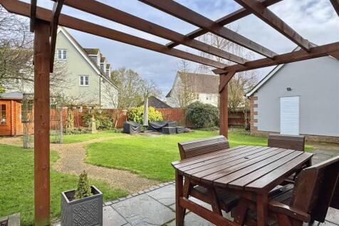 Rear Garden d.jpg