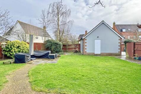 Rear Garden c.jpg