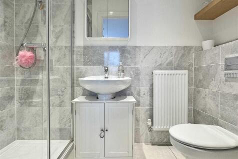 En-Suite b.jpg