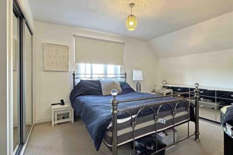 Master Bedroom.jpg