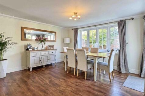 Dining Room.jpg