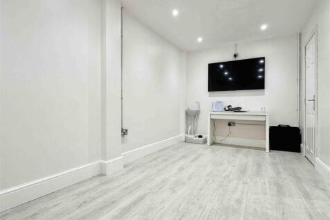 Converted Garage b.jpg