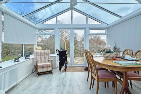 Conservatory b.jpg