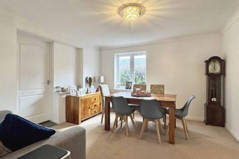 Dining Room.jpg