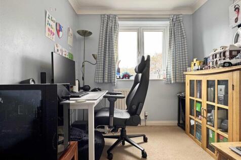 Bedroom 3.jpg