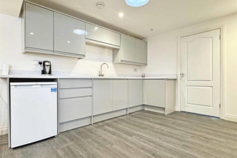 Annex Kitchen.jpg