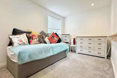 Annex Bedroom.jpg