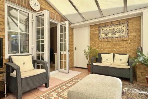 Conservatory b.jpg