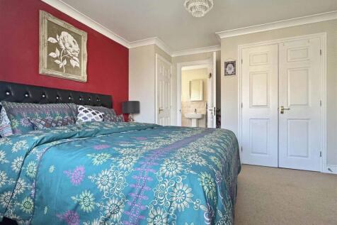 Master Bedroom.jpg