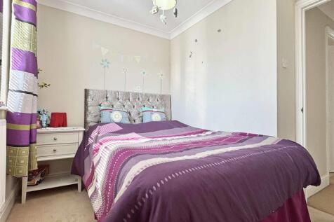 Bedroom 3b.jpg