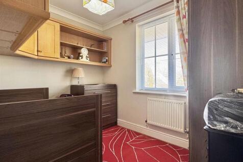 Bedroom 4.jpg