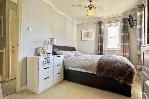 Master Bedroom.jpg