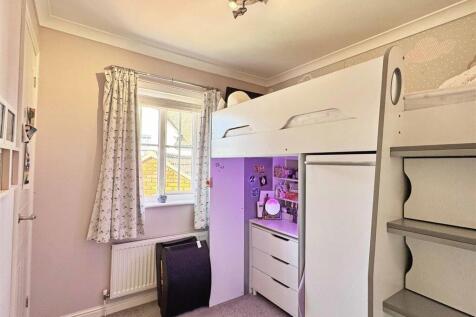 Bedroom 2.jpg