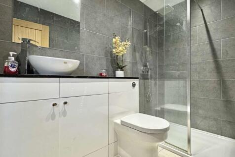 DS Shower Room.jpg