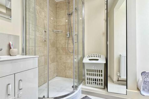 Shower Room.jpg