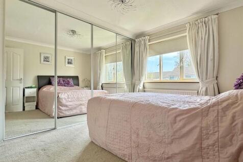 Master Bedroom.jpg