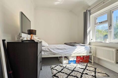 Bedroom 3.jpg