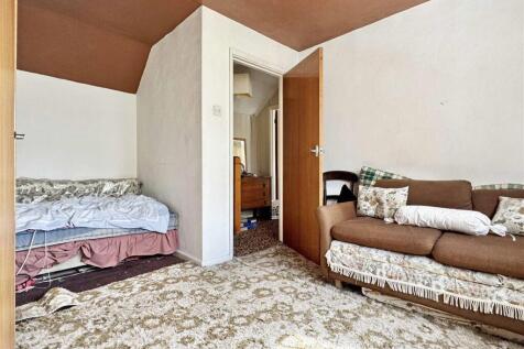 Bedroom 3.jpg