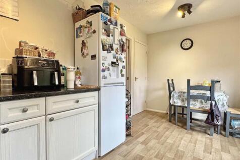 Kitchen Diner b.jpg