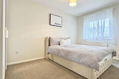 Master Bedroom.jpg