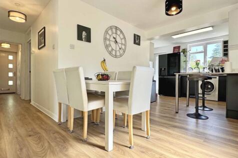 Dining Area.jpg