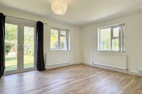 Master Bedroom.jpg