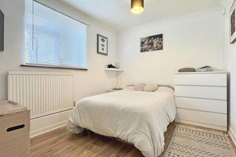 Bedroom 2.jpg