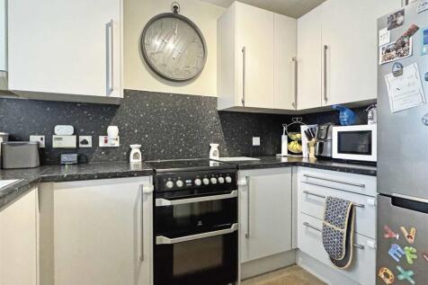 Kitchen c.jpg