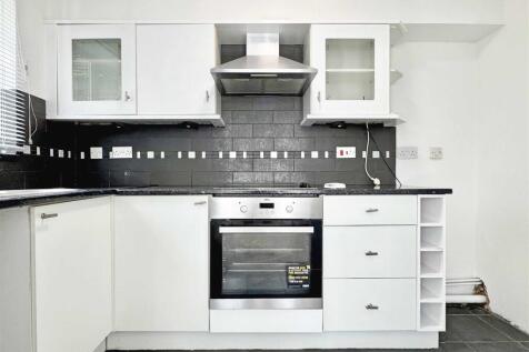 Kitchen c.jpg