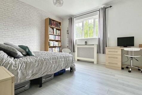 Bedroom.jpg