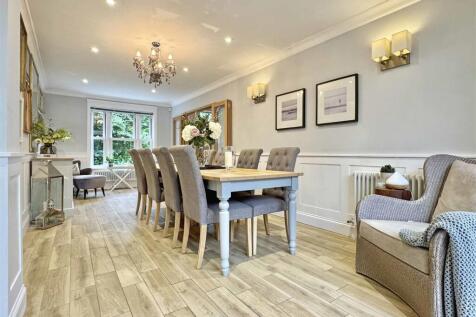 Dining Room.jpg
