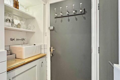 Utility Room.jpg