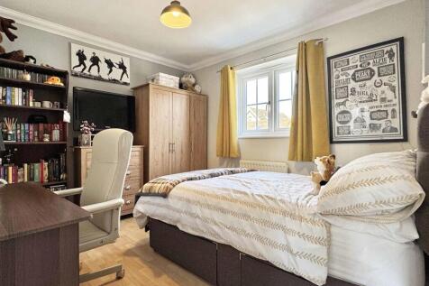 Bedroom 4.jpg