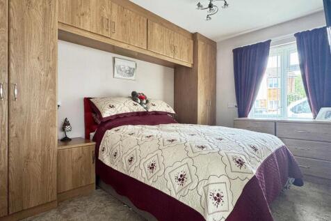 Master Bedroom.jpg