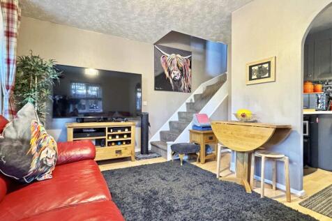 Living Room b.jpg