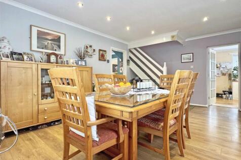 Dining Room.jpg