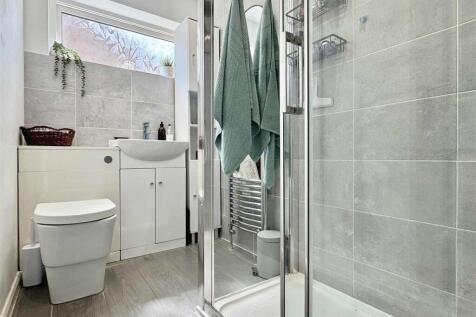 Shower Room.jpg