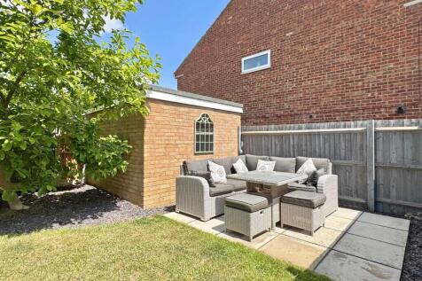Rear Garden c.jpg