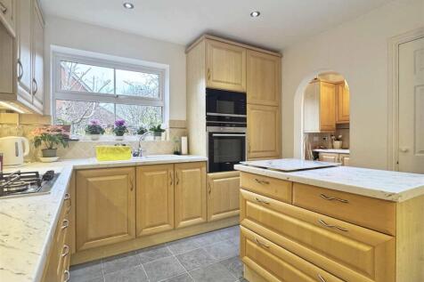 Kitchen c.jpg