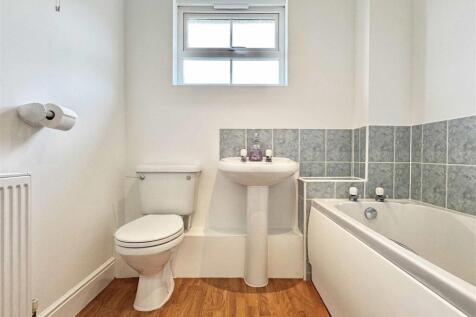 Bathroom.jpg