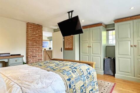 Master Bedroom c.jpg