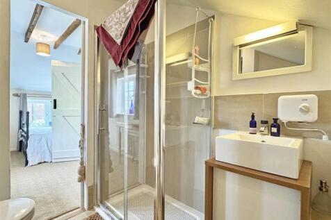 En-Suite b.jpg