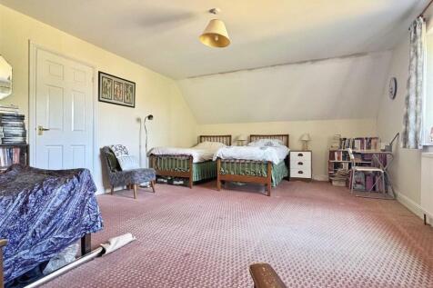 Bedroom 2.jpg