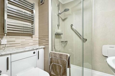 Shower Room.jpg