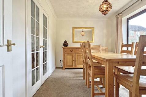 Dining Room.jpg