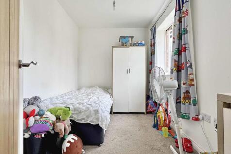 Bedroom 3.jpg